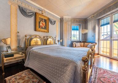 LETTO in OTTONE DIPINTO a MANO