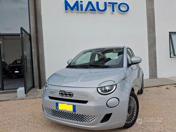 Fiat 500Hybrid, 3900€ANT. 233€MENS.
