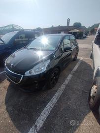 Peugeot 208 benzina per ricambi
