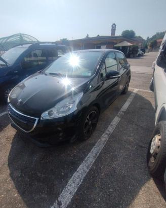 Peugeot 208 benzina per ricambi