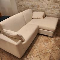  Divano con chaise-longue