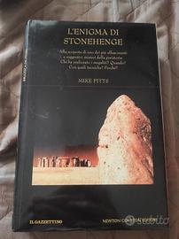 Libro "L'enigma di Stonehenge" Mike Pitts