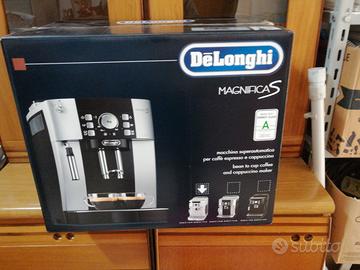 Macchina da caffè DeLonghi  magnifica S 