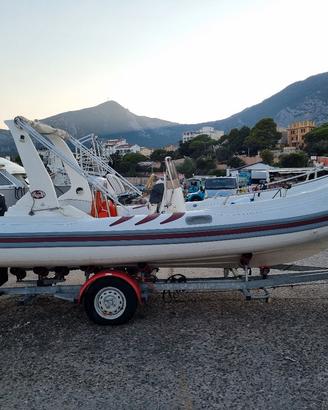 Gommone Icaro 570