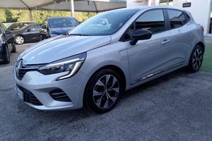 RENAULT Clio Blue dCi 100 CV Evolution NEOPATENTAT
