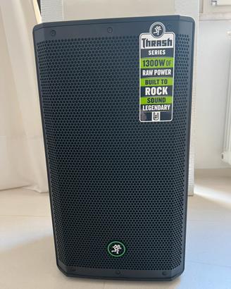 Mackie Thrash (1300 w)Cassa amplificata nuova.