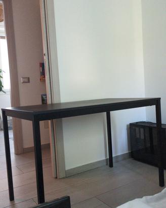 Tavolo/scrivania IKEA TARENDO