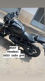 Moto mt 07   anno 2023 pari a nuovo