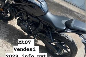 Moto mt 07   anno 2023 pari a nuovo