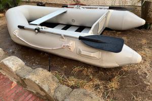 Gommone 230 Motore Suzuki 2,5 HP