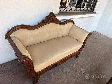 Divano antico in legno intagliato [+ Letto matr]