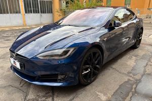 Tesla Model S 100 D