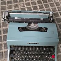 Macchina da scrivere Olivetti Lettera 32