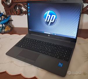 HP 250 G9 i5-1235U 16 RAM 512 SSD Laptop 15.6"