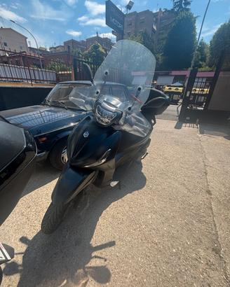 Piaggio Beverly 400 HPE