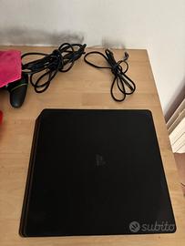 PS4 slim edition+ accessori + giochi. perfetta!!