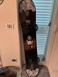 Tavola snowboard158 +attacchi