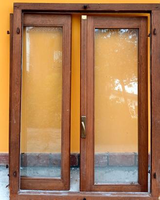 Finestra estra in Legno