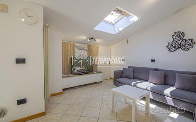 TRILOCARE MANSARDATO PARI AL NUOVO CON TERRAZZO