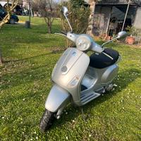 Vespa lx 150