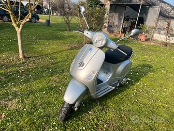Vespa lx 150