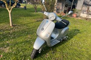 Vespa lx 150