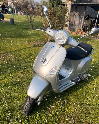 Vespa lx 150
