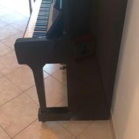 PIANOFORTE YAMAHA NERO