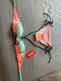 Kom costume da bagno