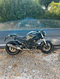 Ducati Monster 695