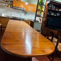 Tavolo allungabile ovale