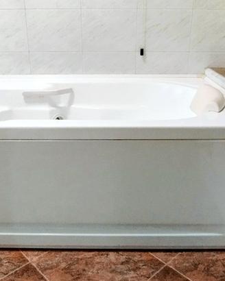 Vasca Idromassaggio  Jacuzzi 