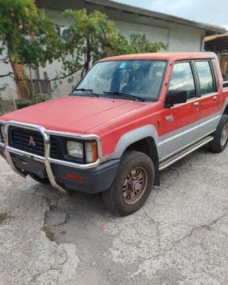  Mitsubishi  Pick-Up L200. 4WD