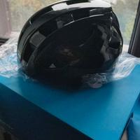 Casco Giant