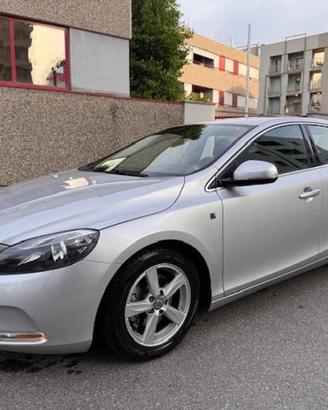 VOLVO V40 1.6 DIESEL AUTOMATICA PERFETTA !!!