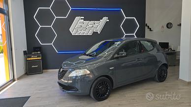 Lancia Ypsilon 1.2 69 CV 5 porte Elefantino