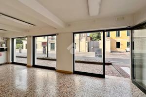 NEGOZIO A CITTADELLA