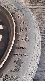 Gomme da neve con cerchi in ferro