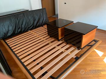 Camera da letto completa, mobile tv con vetrina