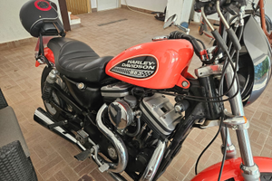 Harley Davidson sportster 883r