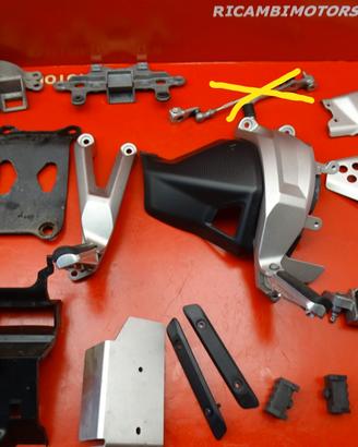 SUPPORTO PEDANE YAMAHA SUPERTENERE 1200