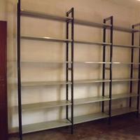 Scaffali metallici