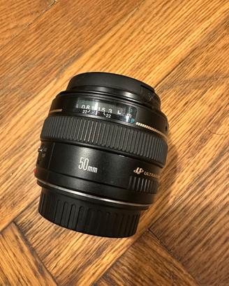 Canon EF 50mm f/1.4 USM
