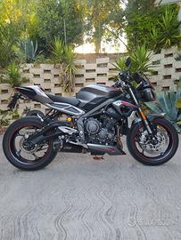 Triumph street triple 765RS