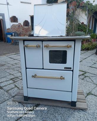 Stufa economica a legna LA NORDICA  con forno