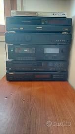 stereo con vari elementi tutti di marca mol