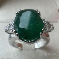 ANELLO ORO 18kt. DIAMANTI E SMERALDO CERT. 7,10