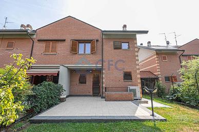 Villetta a schiera di 164 m² con 5 locali e box au