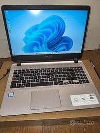 Pc  ASUS F507U 15,6"  i3-6006U 4GB RAM 224Gb