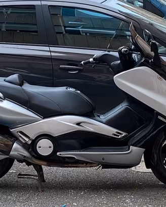 Yamaha t max